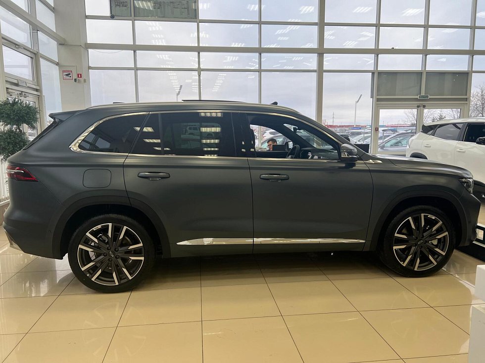 Geely Monjaro Флагман, черный