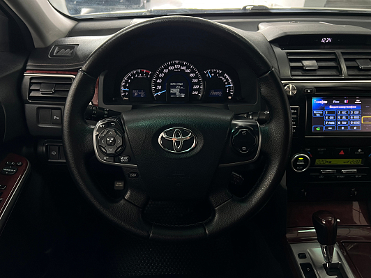 Toyota Camry, 2014 года, пробег 288053 км