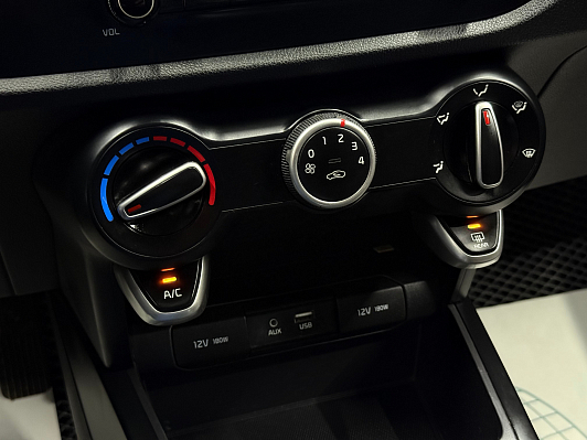 Kia Rio Classic Audio, 2018 года, пробег 89002 км
