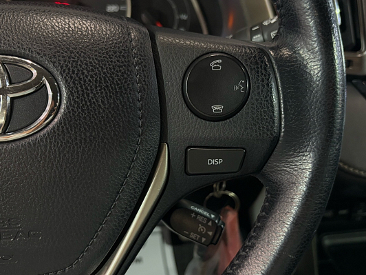 Toyota RAV4, 2015 года, пробег 136920 км