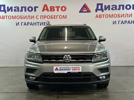 Volkswagen Tiguan Trendline, 2019 года, пробег 105000 км