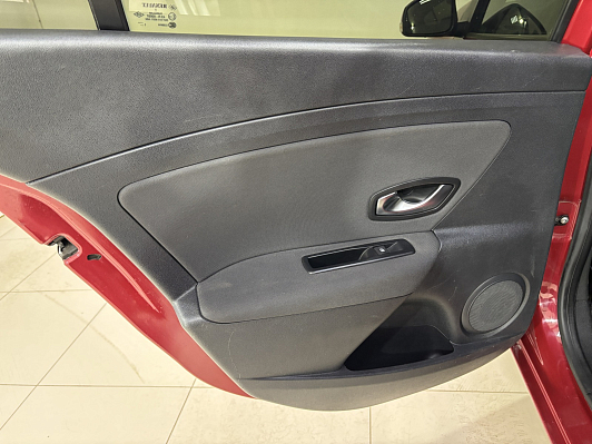 Renault Fluence, 2011 года, пробег 218432 км