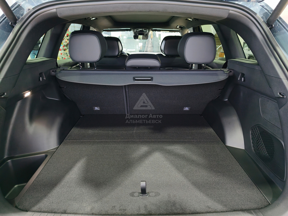 Geely Monjaro Flagship SE, серый