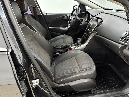 Opel Astra Cosmo, 2011 года, пробег 152947 км