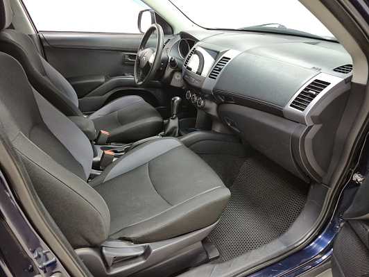 Mitsubishi Outlander Inform, 2011 года, пробег 189866 км