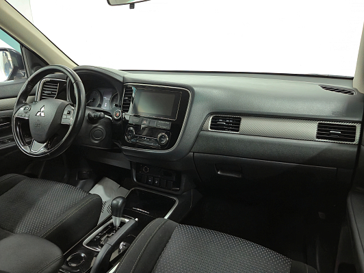 Mitsubishi Outlander Invite, 2018 года, пробег 147921 км