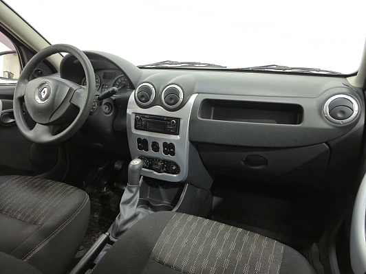 Renault Sandero Специальная серия, 2013 года, пробег 177034 км