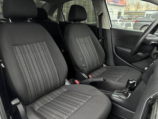 Volkswagen Polo Comfortline, 2020 года, пробег 122169 км