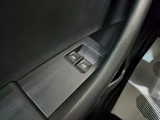 Skoda Rapid Hockey Edition Active, 2019 года, пробег 77842 км