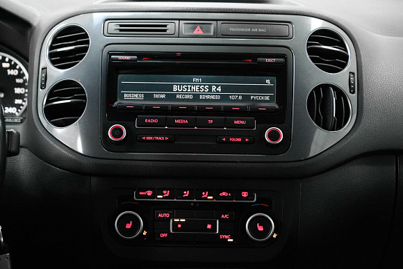 Volkswagen Tiguan Sochi Edition, 2013 года, пробег 212828 км