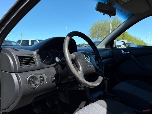 Skoda Octavia, 2008 года, пробег 370652 км