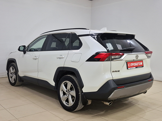 Toyota RAV4 Комфорт, 2019 года, пробег 103658 км