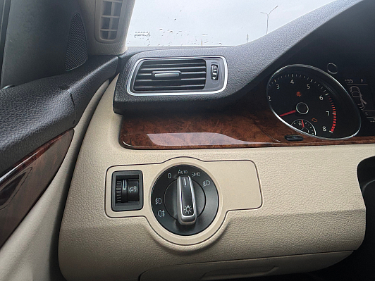 Volkswagen Passat CC Sport, 2011 года, пробег 240443 км