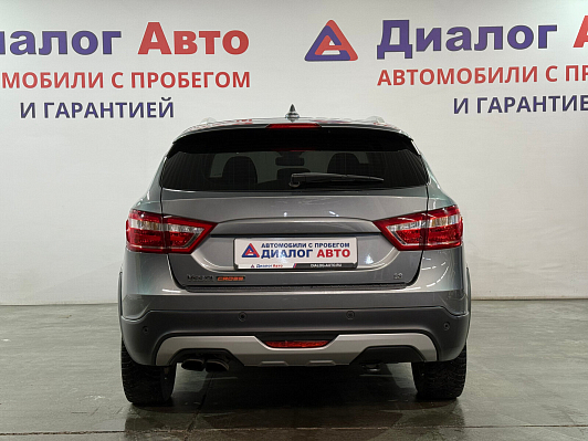 Lada (ВАЗ) Vesta Luxe Multimedia, 2018 года, пробег 115000 км