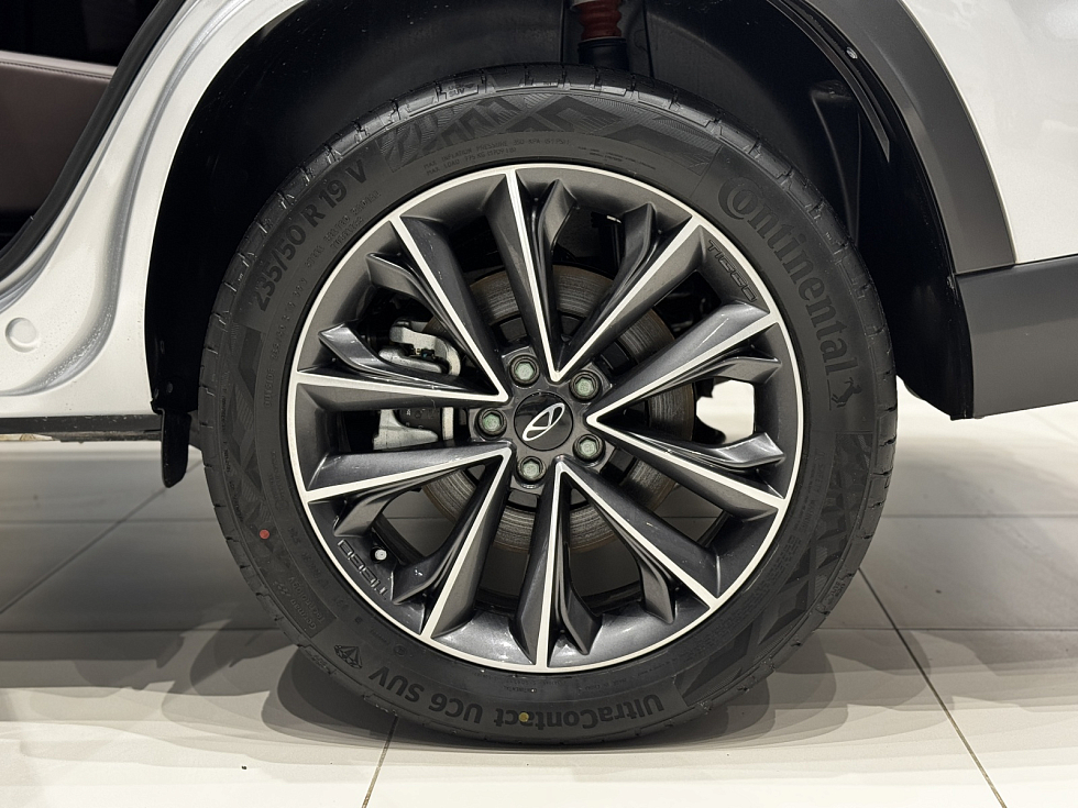 Chery Tiggo 8 Pro Max Ультима/Ultimate 4WD, серебряный