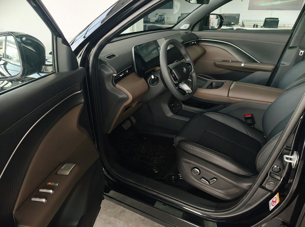 Changan UNI-S Техно, черный