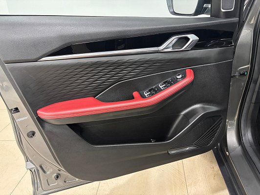 Geely Coolray, 2023 года, пробег 31835 км