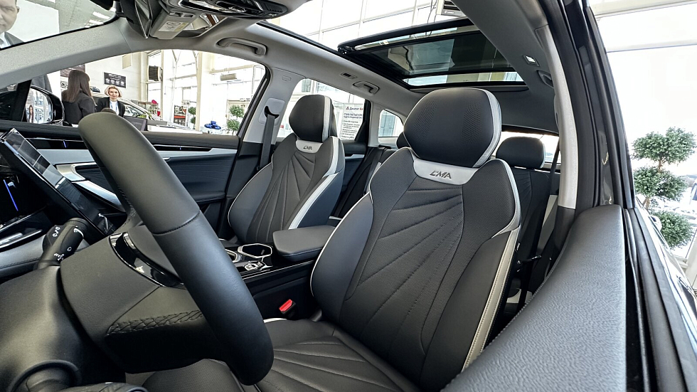 Geely Atlas Flagship, серый