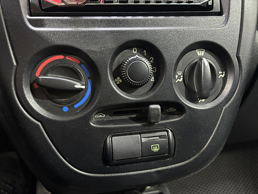 Lada (ВАЗ) Granta Comfort Multimedia Glonass 21901-51-27G, 2013 года, пробег 127400 км