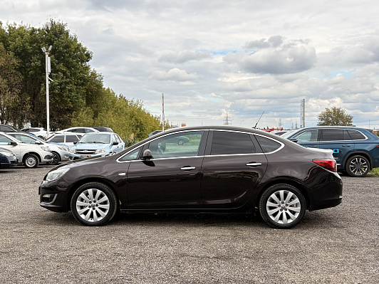 Opel Astra Cosmo, 2013 года, пробег 124500 км
