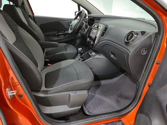 Renault Kaptur, 2018 года, пробег 129078 км