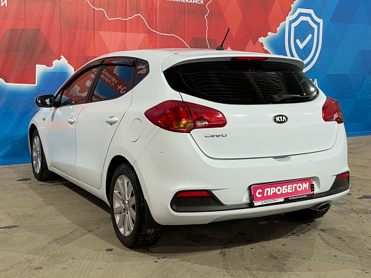 Kia Ceed Classic (без опций обогрева), 2014 года, пробег 138000 км