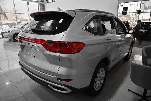 Haval M6 Base, серебряный
