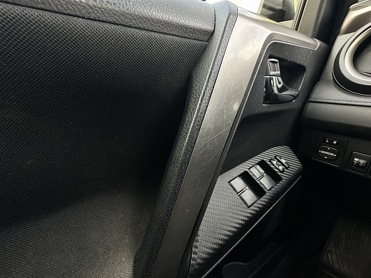 Toyota RAV4, 2013 года, пробег 108000 км