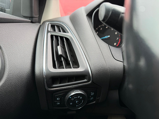 Ford Focus Titanium, 2012 года, пробег 286000 км