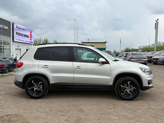 Volkswagen Tiguan, 2012 года, пробег 124174 км