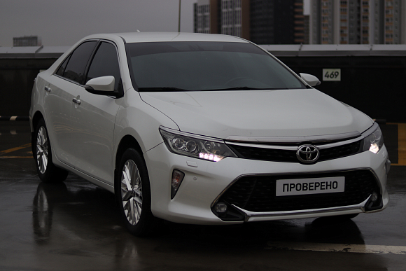 Toyota Camry Exclusive, 2018 года, пробег 181000 км