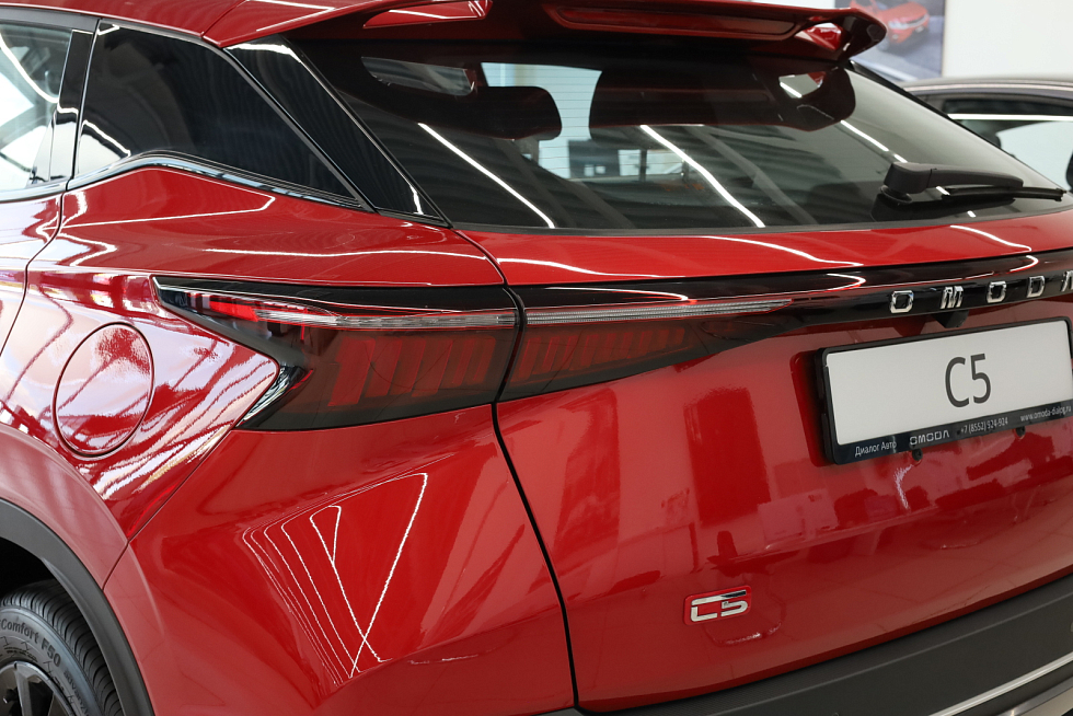 Omoda C5 Стиль (2024), красный