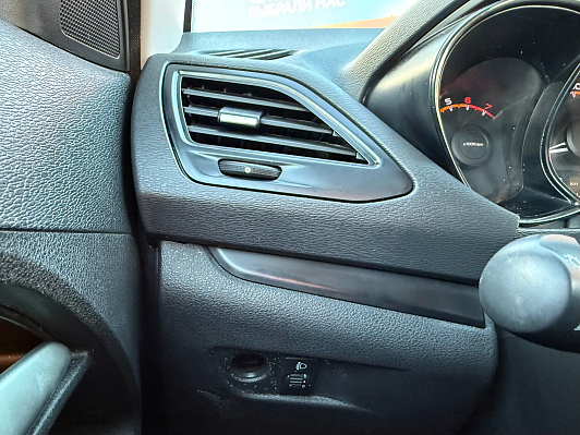 Lada (ВАЗ) Vesta, 2019 года, пробег 126900 км