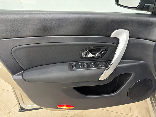 Renault Latitude Dynamique, 2013 года, пробег 118132 км
