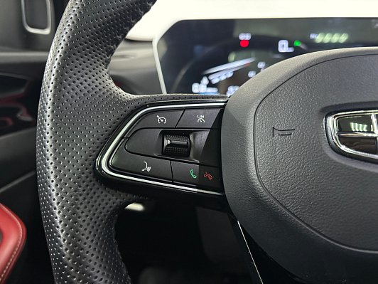 Geely Coolray, 2023 года, пробег 31835 км