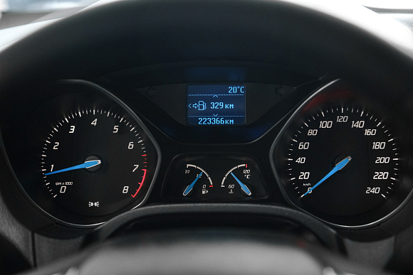 Ford Focus Trend, 2011 года, пробег 223300 км