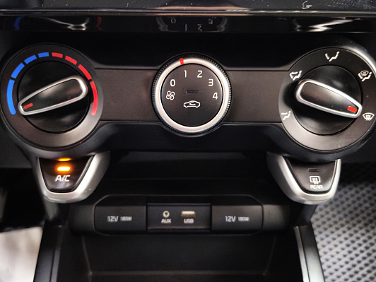 Kia Rio Comfort, 2017 года, пробег 127936 км
