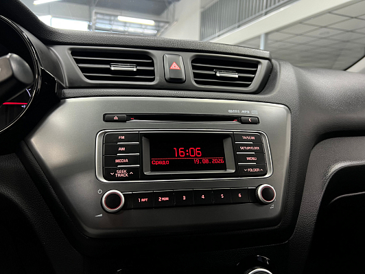 Kia Rio Luxe, 2017 года, пробег 118000 км