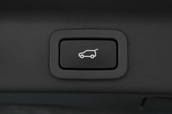 Jaguar F-Pace Pure, 2018 года, пробег 137210 км