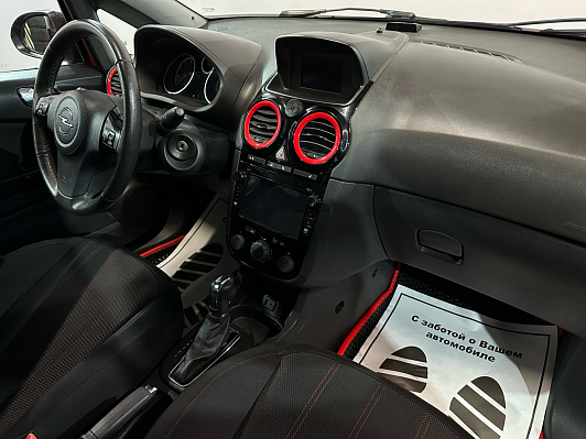 Opel Corsa Color Edition, 2014 года, пробег 87000 км