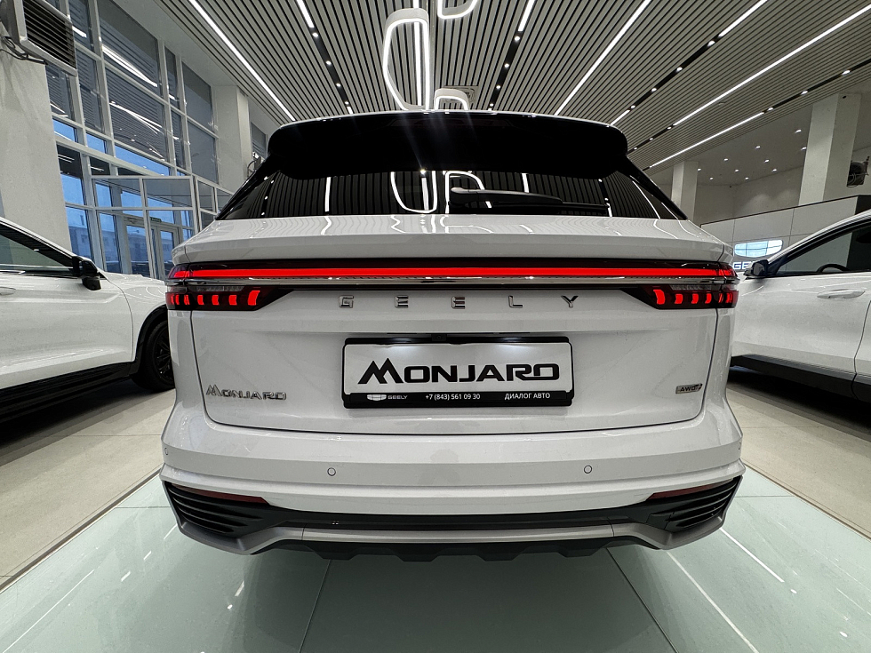 Geely Monjaro Flagship, белый