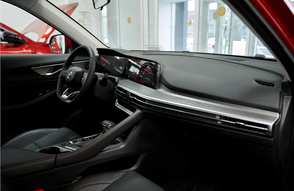 Changan CS35 Plus Tech, красный