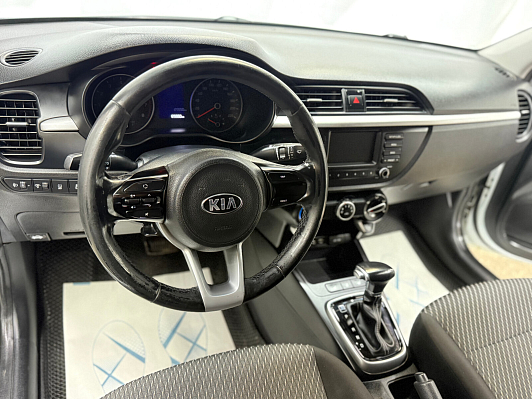 Kia Rio Luxe, 2018 года, пробег 125338 км