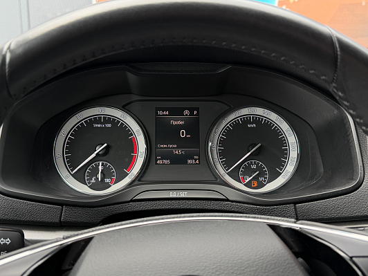 Skoda Karoq, 2021 года, пробег 49300 км
