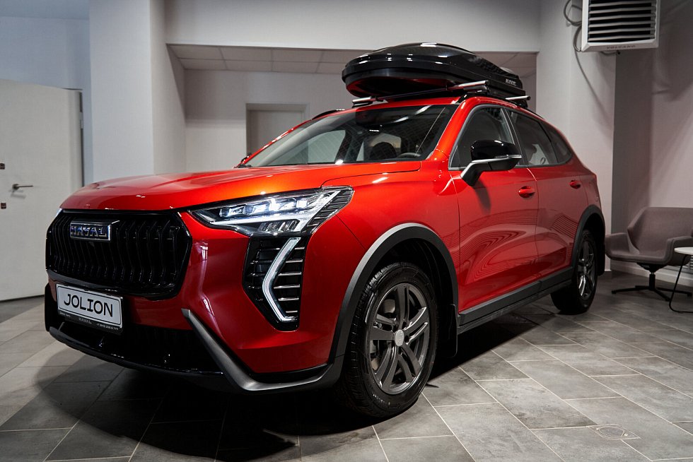 Haval Jolion Комфорт, красный