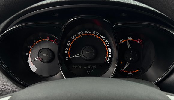 Lada (ВАЗ) Vesta Comfort, 2019 года, пробег 95939 км
