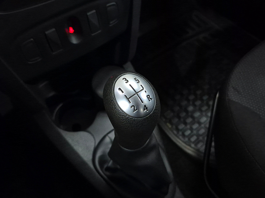 Renault Logan Confort, 2015 года, пробег 58340 км