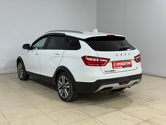 Lada (ВАЗ) Vesta Luxe Multimedia, 2022 года, пробег 37565 км