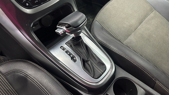 Opel Astra Cosmo, 2013 года, пробег 197000 км