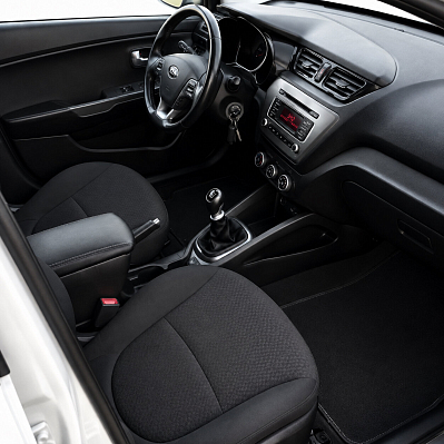 Kia Rio Comfort Аудио, 2015 года, пробег 197000 км